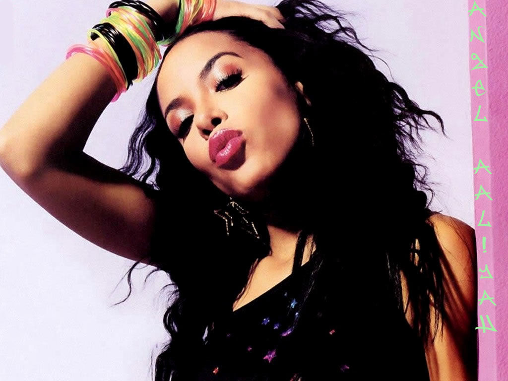 Aaliyah - Wallpaper Actress