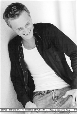 http://images.fanpop.com/images/image_uploads/Black-and-white-photoshoot-david-anders-412773_272_400.jpg