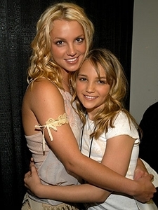  Britney & Jamie Lynn