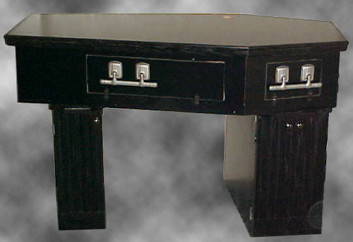  Coffin 台, 办公桌