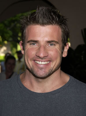  Dominic Purcell