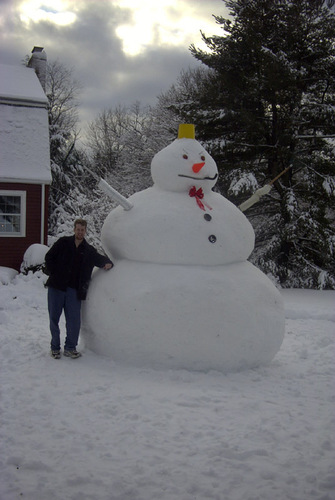  Giant Snowman