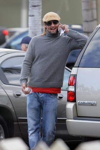 Josh Holloway....on the phone