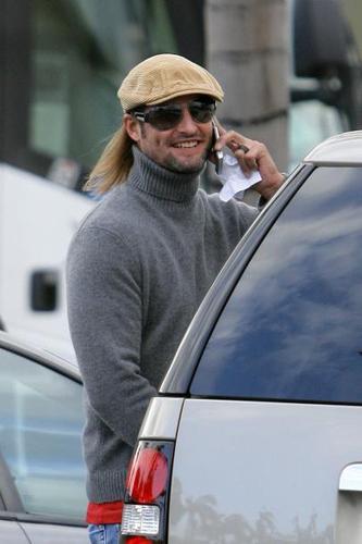 Josh Holloway...on the phone