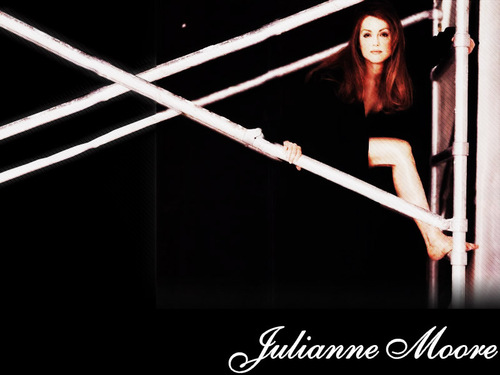  Julianne Moore