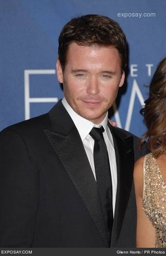  Kevin Connolly 59th Emmys 2007