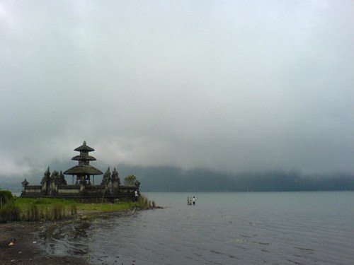 Lake Tamblingan, Bali
