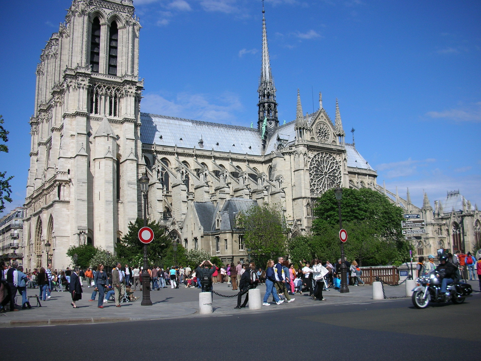 Notre Dame in Paris, France - France Photo (541877) - Fanpop
