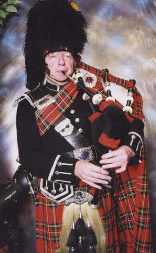 Scottish Piper