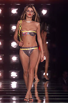  Spring 2001: Ready To Wear