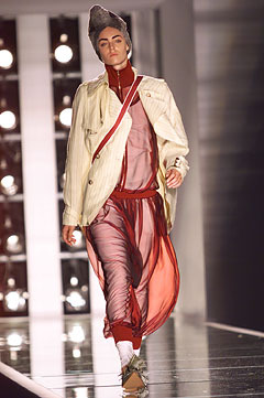  Spring 2002: Ready To Wear