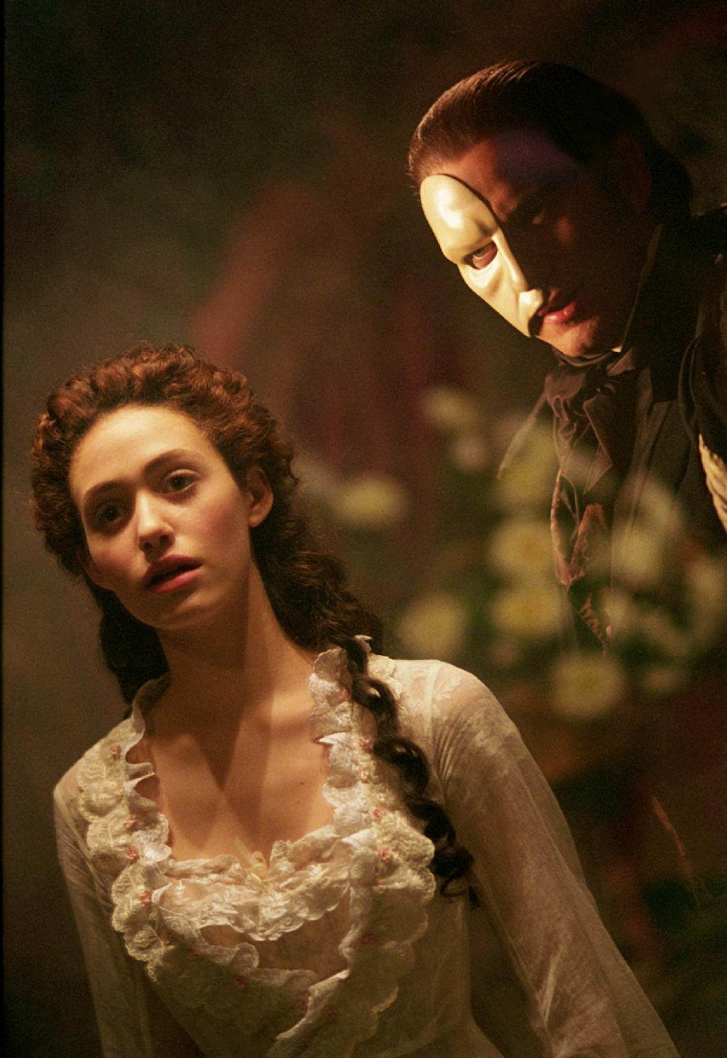 emmy rossum gerard butler phantom of the opera