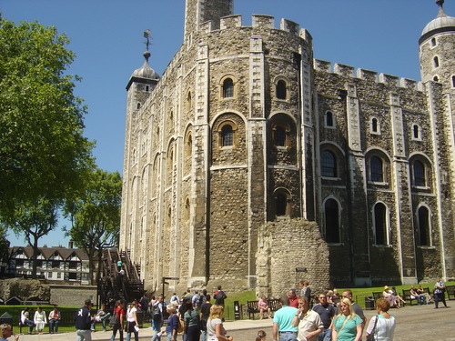  Tower of London
