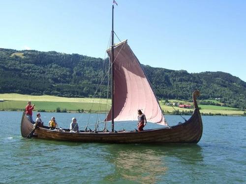  Viking Ship