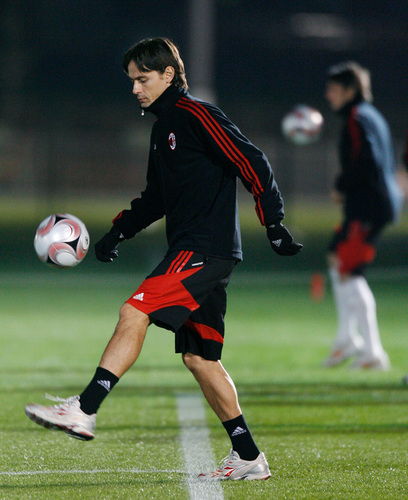  ac milan training in Giappone