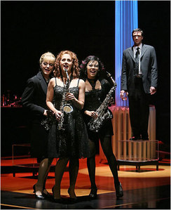  Elizabeth Stanley, Kelly Jeanne Grant, 앤젤 Desai and Raúl Esparza in the revival of "Company"