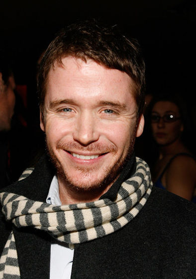  Kevin Connolly has found a way to ilipat on from Julianne Hough