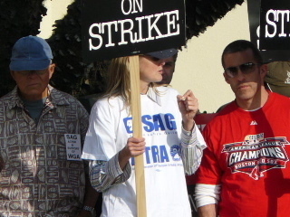 Strikers outside Paramount