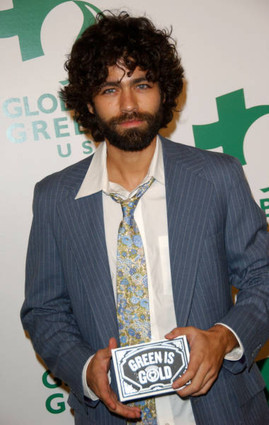  Adrian Grenier -Green is ginto
