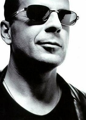  Bruce Willis in sunglasses.