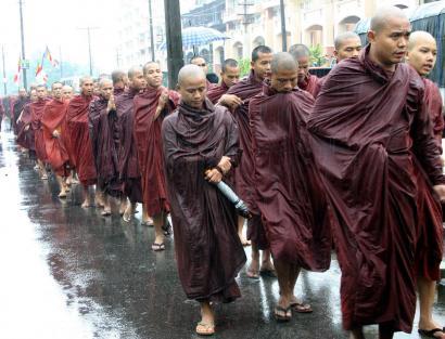 Burmese monks protesting