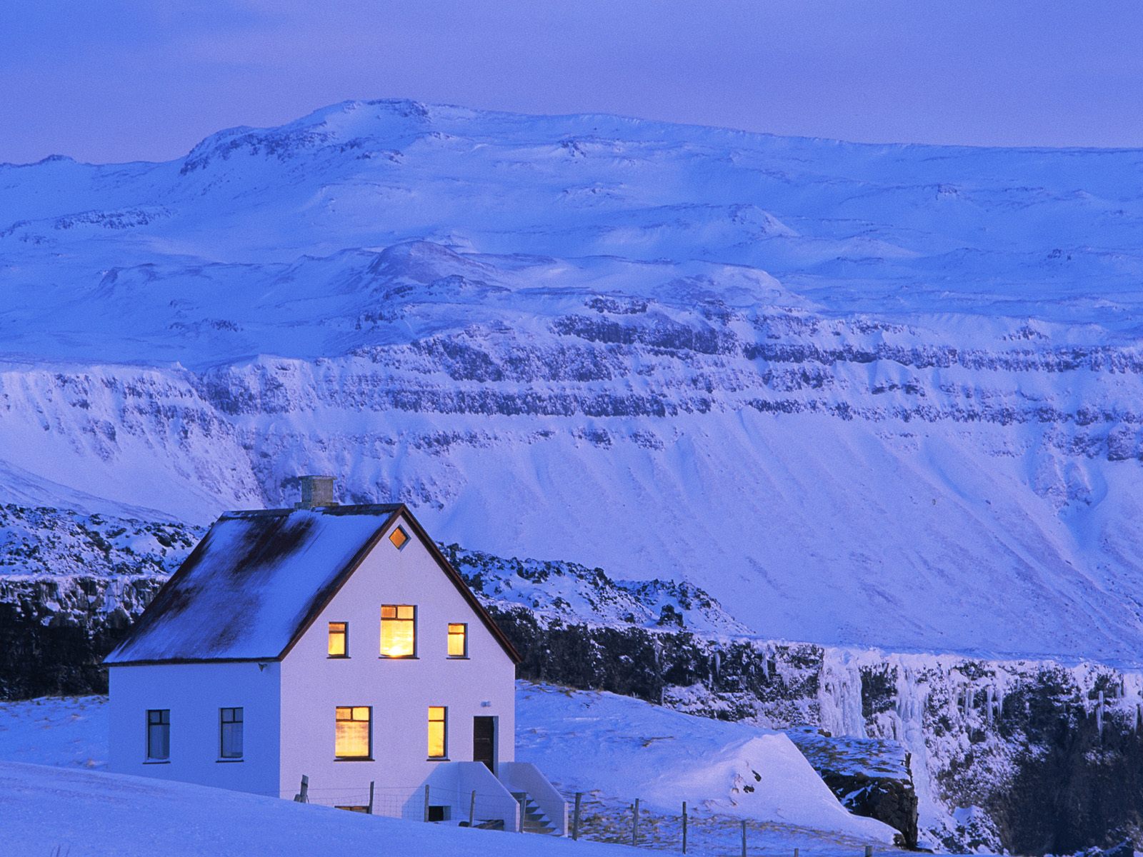 Cozy Mountain Home - Winter Wallpaper (509530) - Fanpop