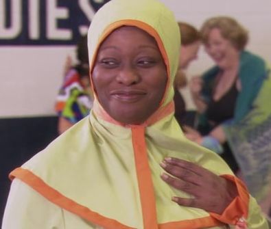  Fatima with Islamic pakaian renang, baju renang