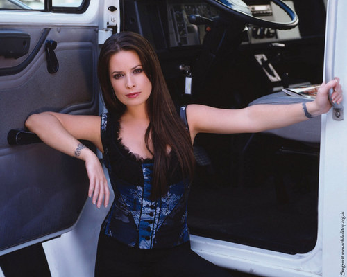  hulst, holly Marie Combs