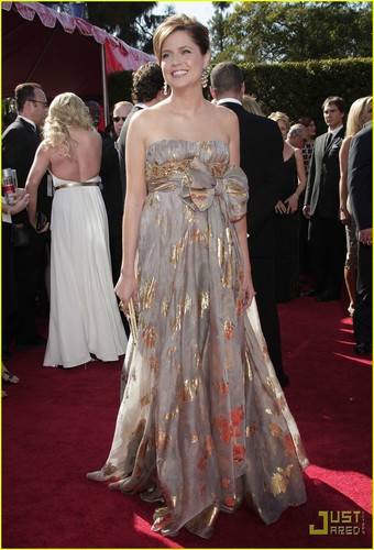  Jenna Fischer - Emmys 2007