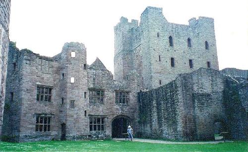  Ludlow istana, castle - Wales