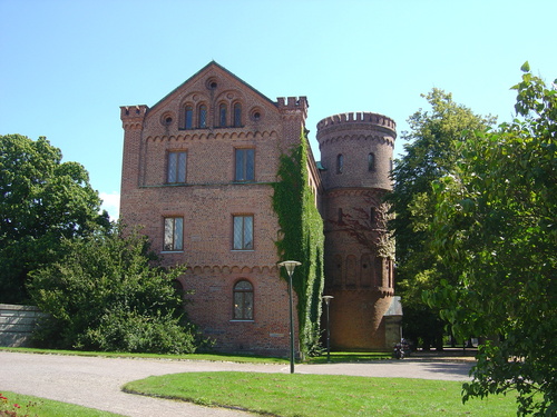  Kunghuset istana, castle