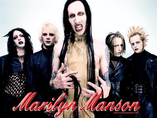  Marilyn Manson (band)