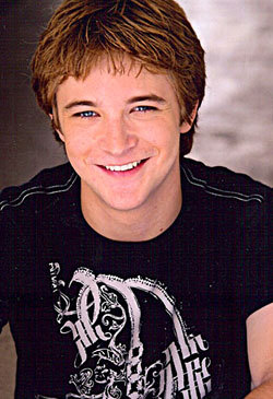  Michael Welch = Mike