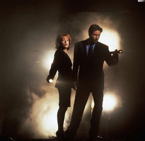 http://images.fanpop.com/images/image_uploads/Mulder-and-Scully-the-x-files-79159_493_480.jpg