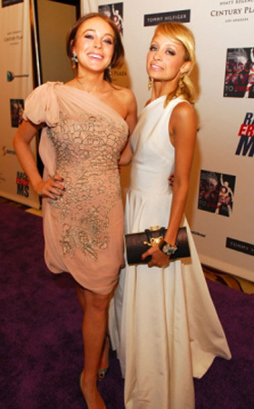  Nicole & Lindsay Lohan