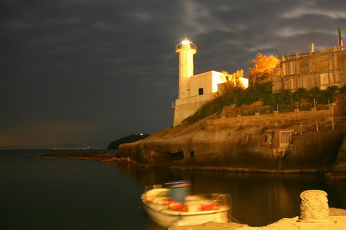  Shaking bateau Lighthouse