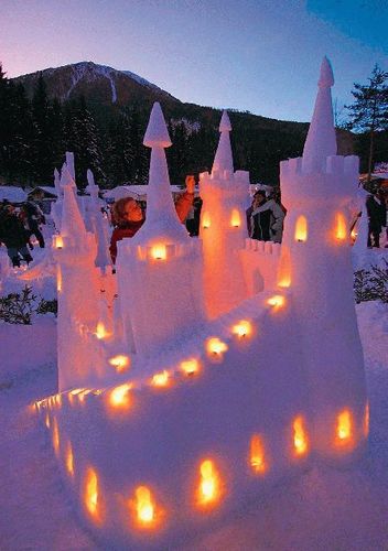  Snow castillo