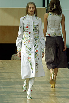  Spring 2002: Ready To Wear