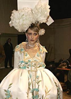 Spring 2005 Couture: Backstage