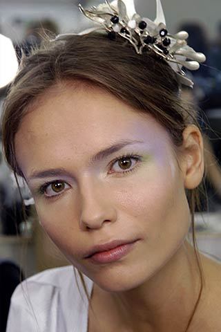  Spring 2006 Couture: Backstage