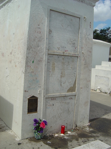  Tomb of Marie Laveau