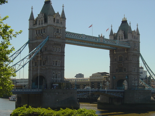  Tower Bridge